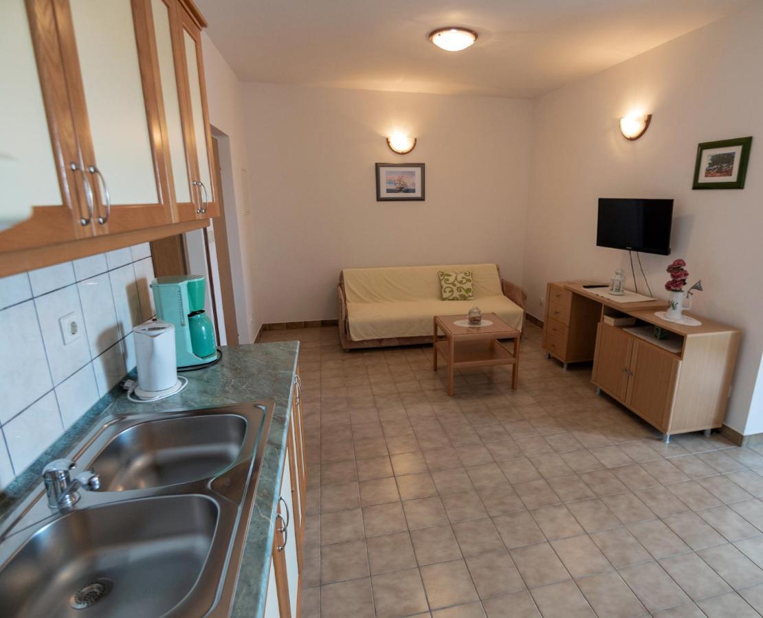 Apartments Đoković Barbat na Rabu Buitenkant foto